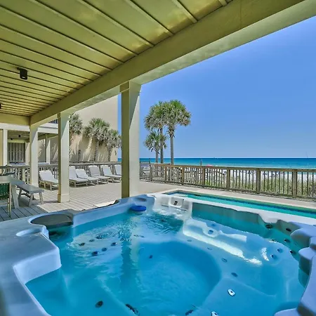 Holiday Fin - Heated Pool Hot Tub! Game Tables! Beachfront!!!